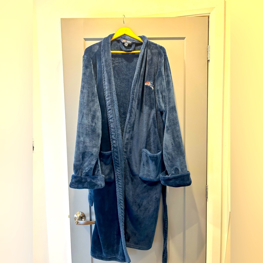 Authentic NFL patriots plush robe